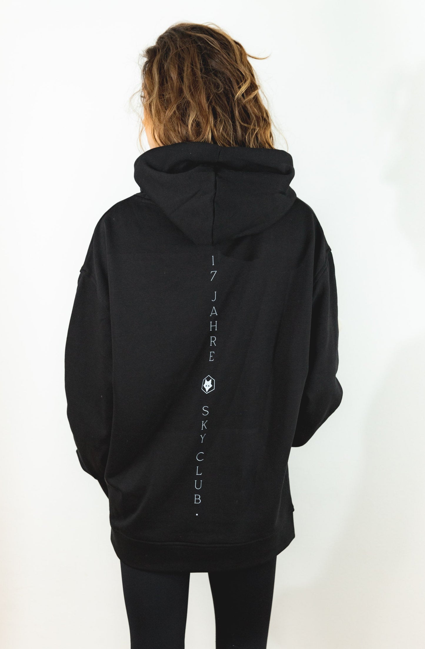 techno-hoodie-backprint-sky-club-limited-edition