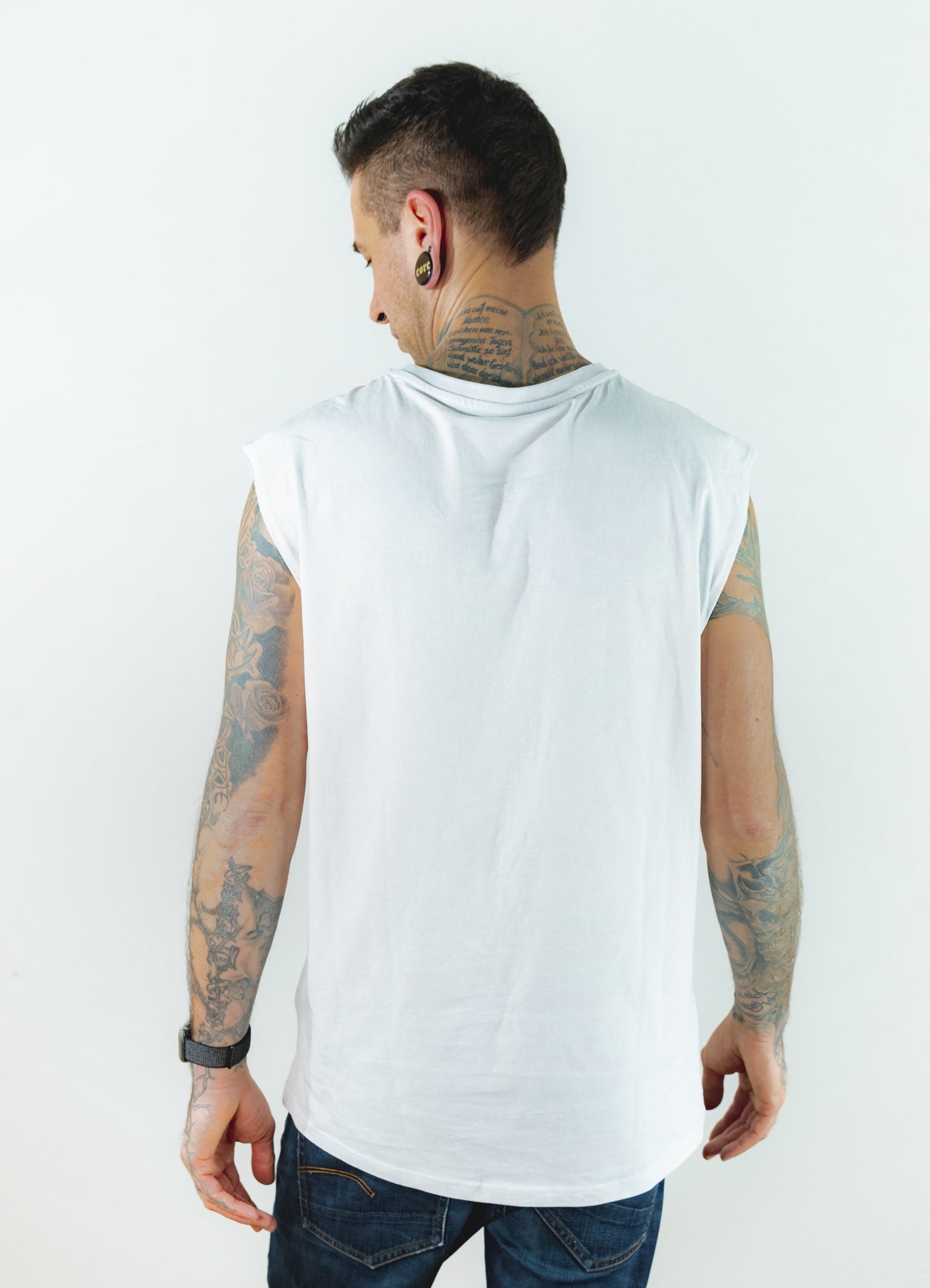 techno-artig-tank-top-oversize-fox-line-detail-print