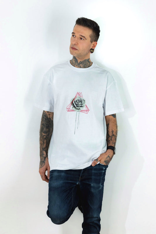 techno-oversize-t-shirt-rote-dreiecke-rose-frontprint