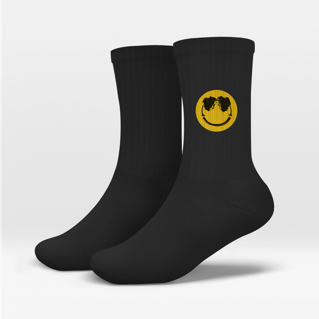 techno-socken-schwarz-print-gelber-smiley-kopfhoerer